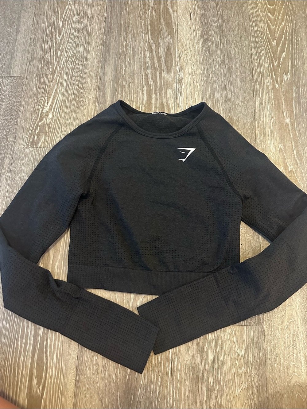 Gymshark Vital Crop Top - Picture 2 of 3